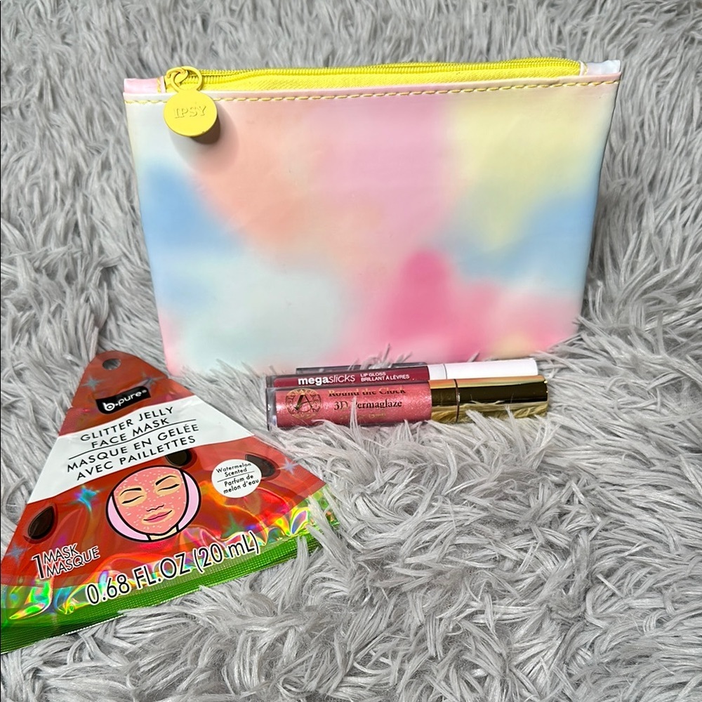 IPSY Beauty Set Pastel Ipsy Bag w/Lip Gloss, Lip Glaze & Jelly Face Mask BUNDLE